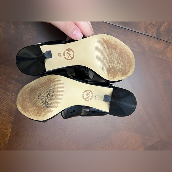 Michael Kors MK Joselle Patent Leather Sandals - Picture 5 of 10